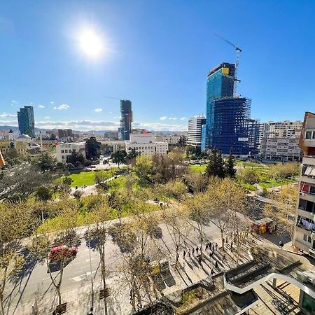 Scanderbeg Square 2Br Apt Тирана Екстериор снимка
