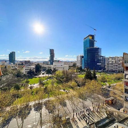 Scanderbeg Square 2Br Apt Тирана Екстериор снимка
